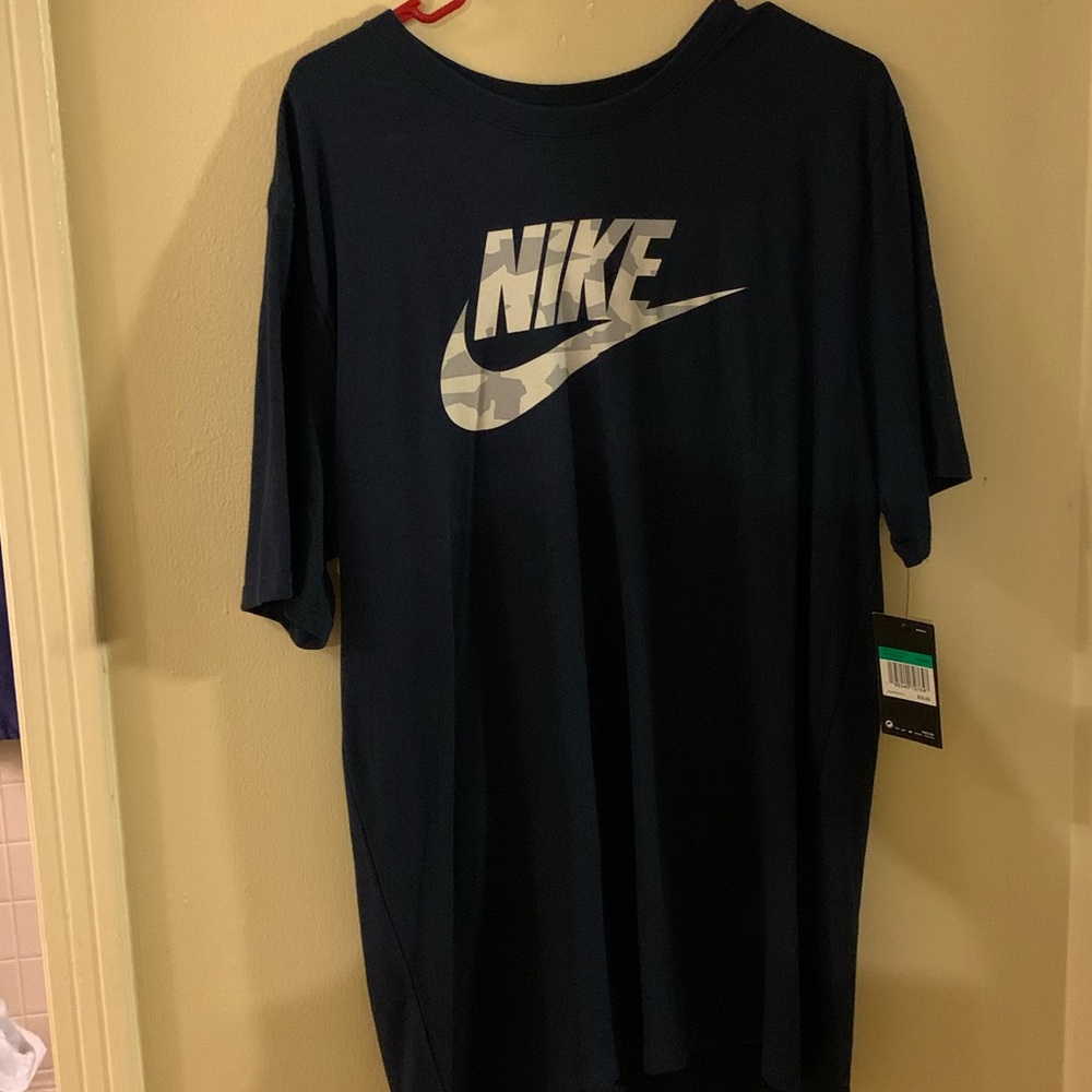 Navy blue Nike shirt XL